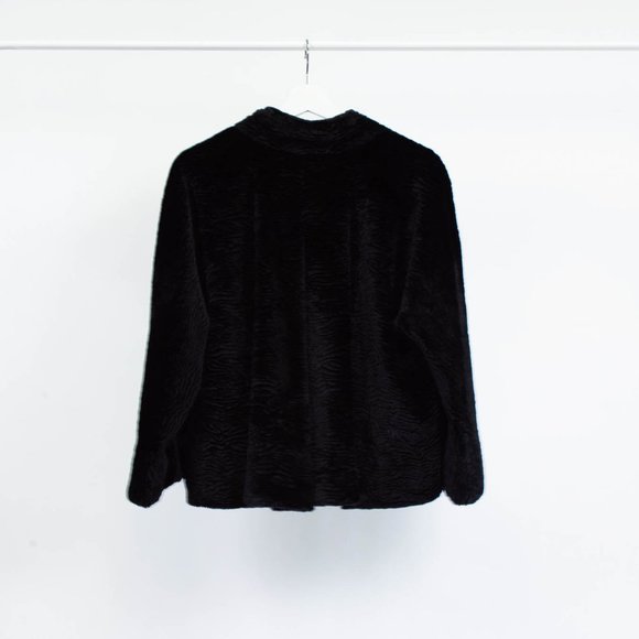 Tahari Faux Fur Crop Swing Jacket with 3/4 Length - Picture 2 of 2